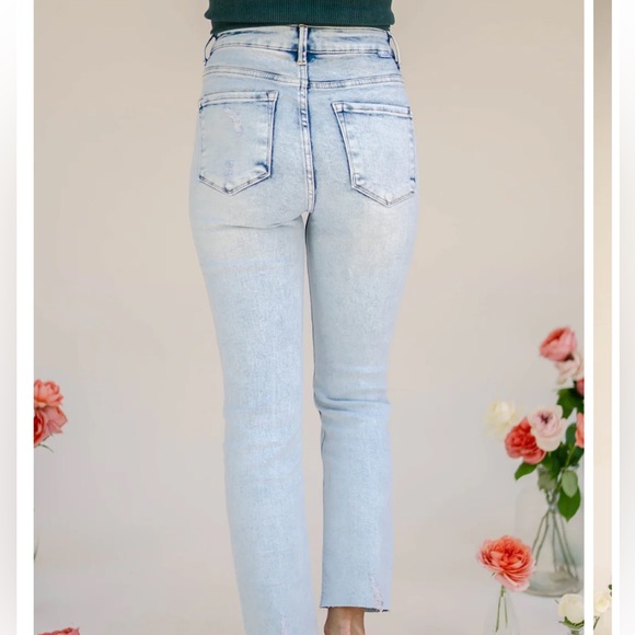 Risen High Rise Crop Straight Leg Jeans 32W/15‎ Washed Denim New With Tags - Picture 5 of 8